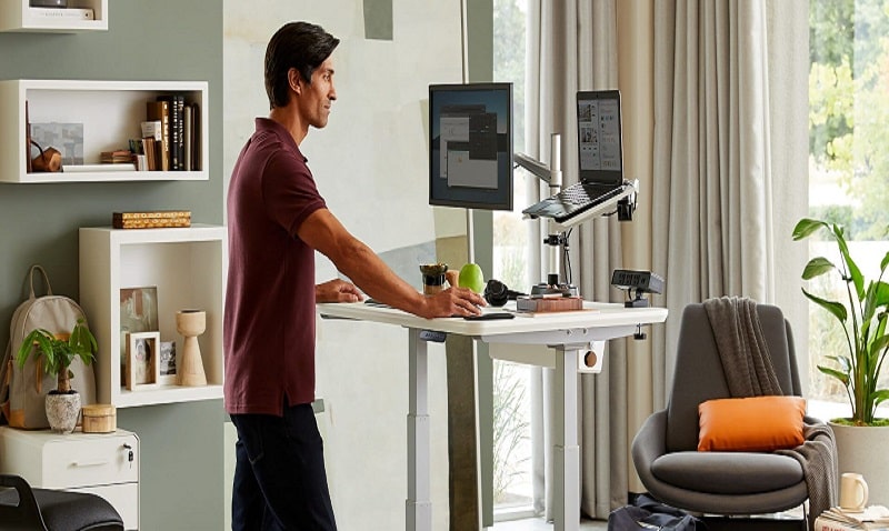Are Standing Desks Better Than Office Chairs for Long Hours of Work